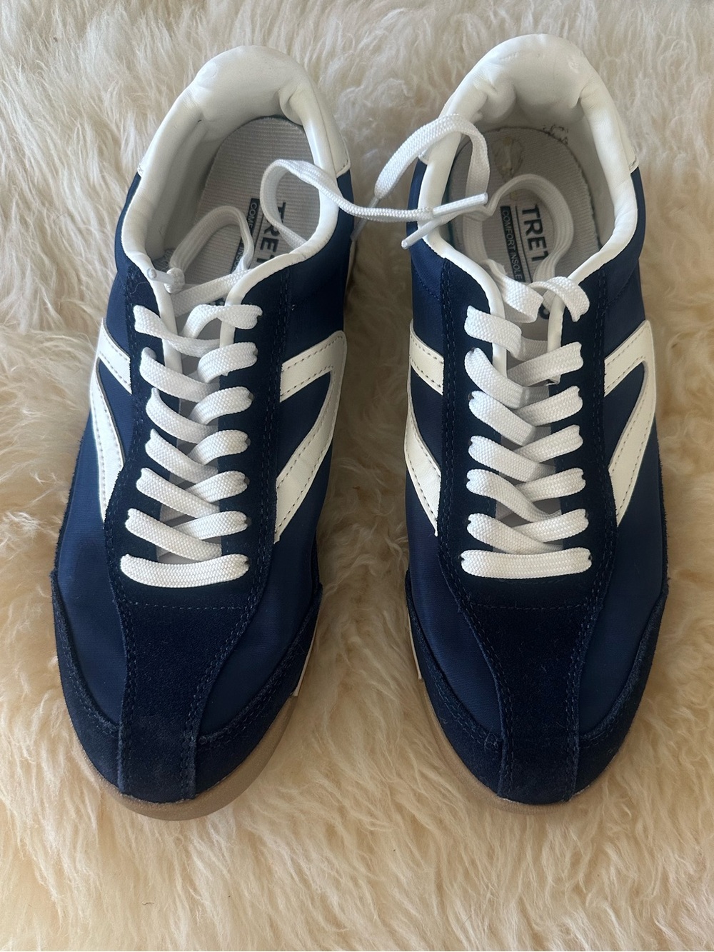 Tretorn Rawlins Retro Sneakers in the Navy/White colorway.